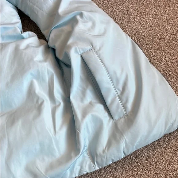 Silver Puffer Vest girls size xl(14) - Picture 4 of 6